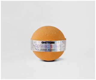 Oh!Tomi Bunny Planet skin moisturising fizzy bath bomb with nourishing oils