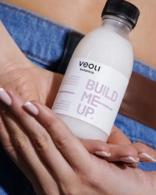 Veoli Botanica Build me up moisturising and rebuilding toner with ceramides and hyaluronic acid - 2