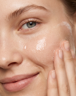Cleansing oil for removing makeup and impurities from the face Nutridome - 2