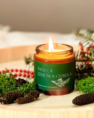 Mglife A Winter Moment vegan rapeseed candle with the scent of pine, cedar, and amber 120 ml - 3