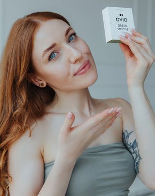 Green zero power monthly coloured contact lenses with silver stripes Green Moons No. 3 Ovio - 2