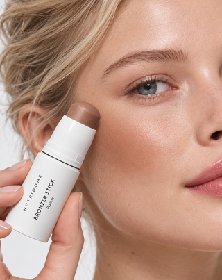 Bronzer stick for the face natural sun-kissed effect and precise contouring Praline Nutridome
