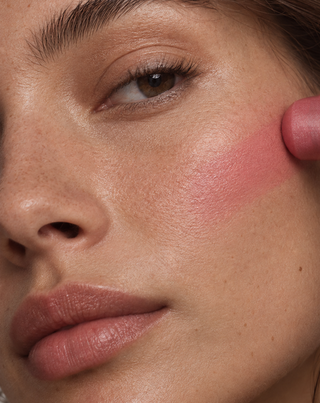 Blush Stick, Natural Effect and Care Desert Rose Nutridome