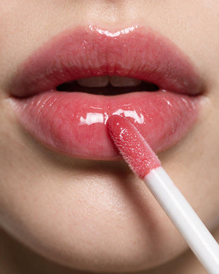 Tinted lip oil with vitamin E and a glow effect Nutridome - 2