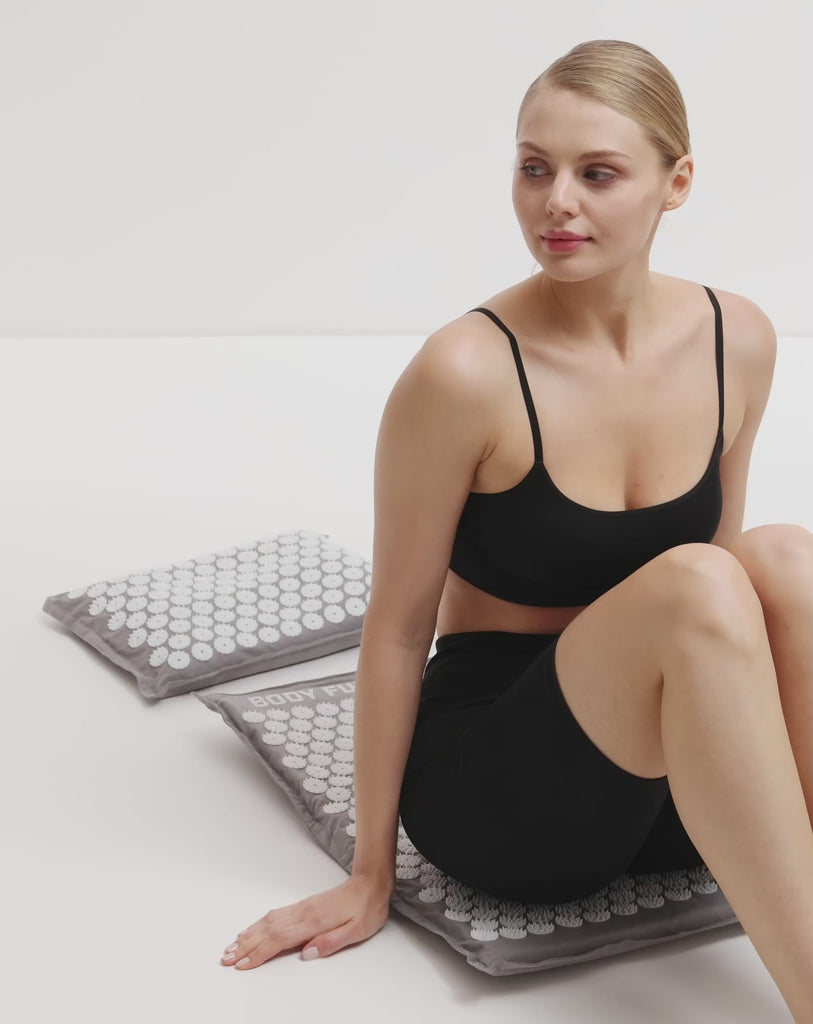 Acupressure mat with spikes and cushion large Body Functions_6