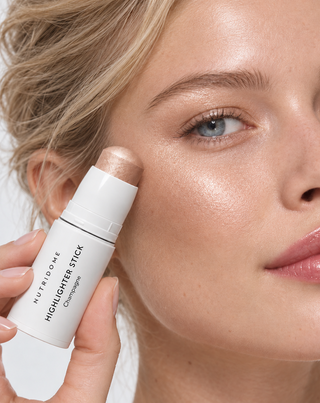 Highlighter Stick for face and body, radiant glow and smoothing effect, Champagne, Nutridome - 4