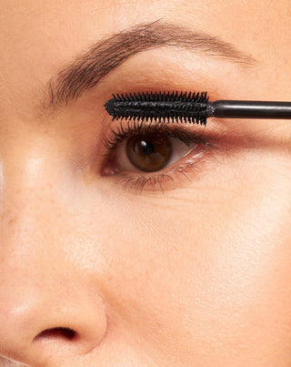 Nutridome curling mascara with rice bran wax and a precision brush