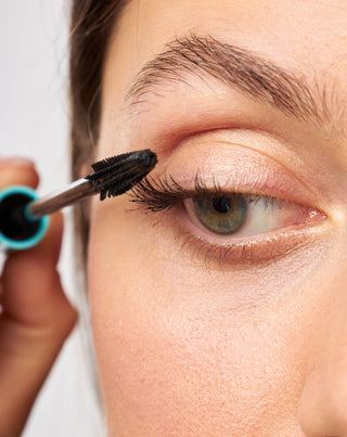Orphica UP thickening, curling and lengthening XL effect mascara